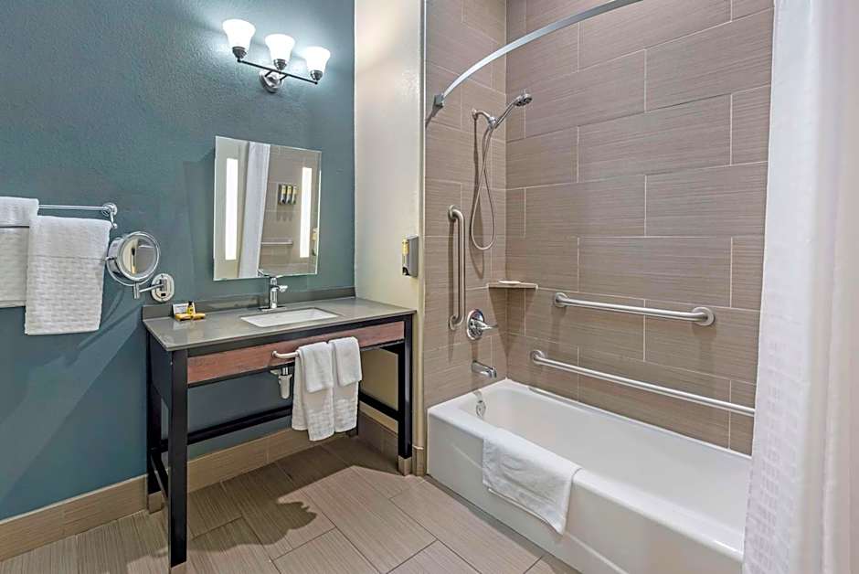 Best Western Plus Pflugerville Inn & Suites