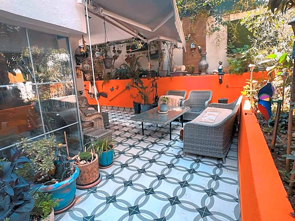 Izmir Home & Garden