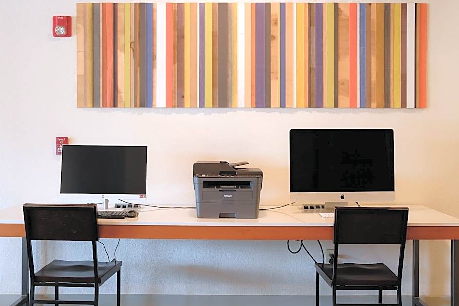 Holiday Inn Express & Suites Davis - University Area By IHG