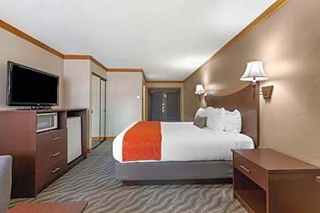 King Room with Sofa Bed - Non-Smoking