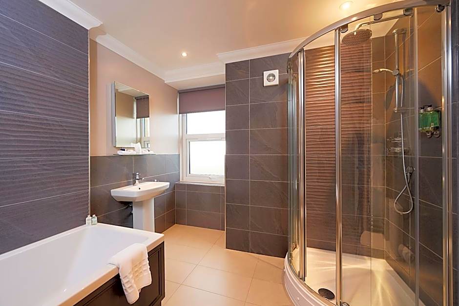 Royal Golf Hotel, by Highland Coast Hotels