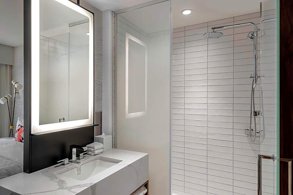 Le Meridien Denver Downtown