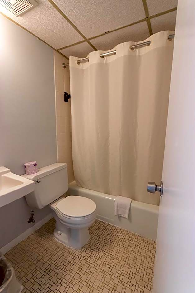 Rideau Oceanfront Motel