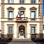 Hotel Embassy