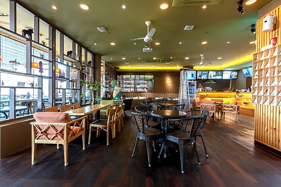 Benikea Chaeseokgang StarHills Hotel