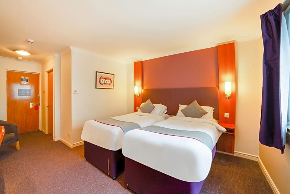 OYO Lakeside Haydock Hotel St Helens