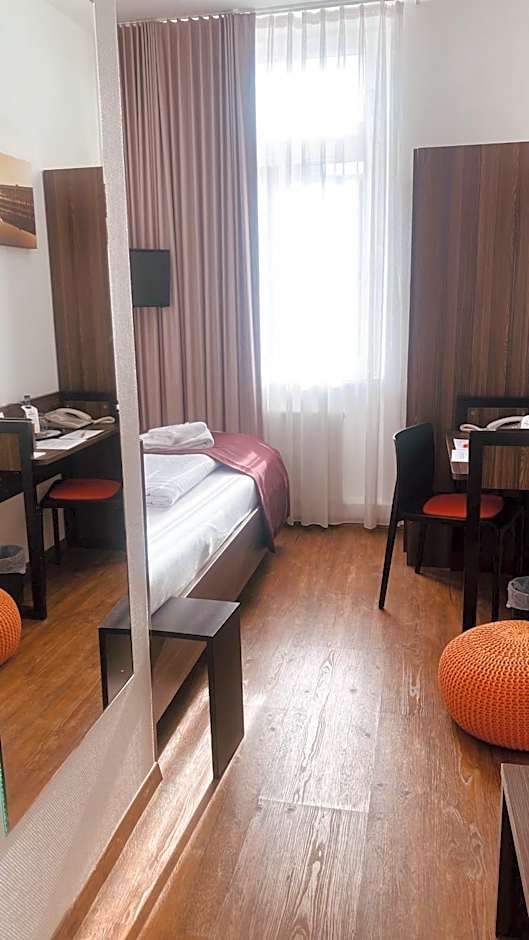 sevenDays Hotel Karlsruhe