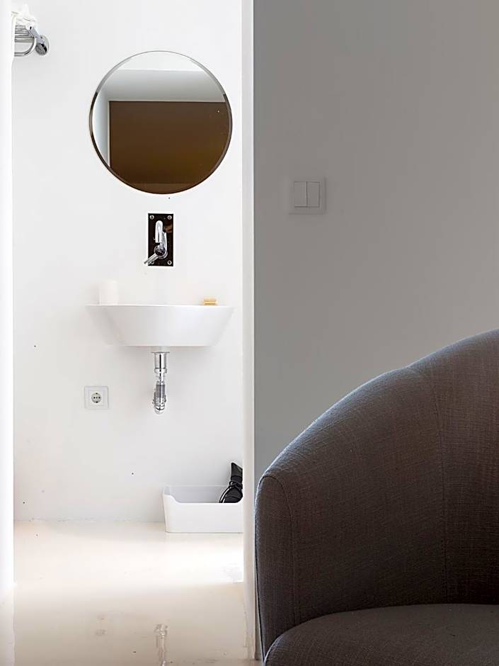 Santa Bica Eat Drink & Sleep