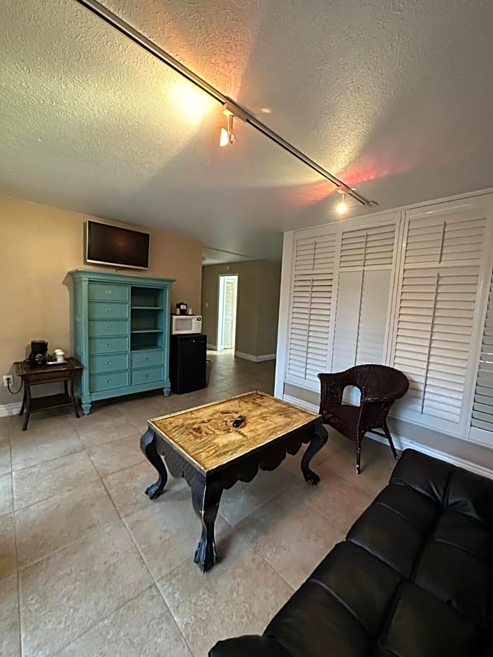 Tahitian Inn Boutique Hotel Tampa