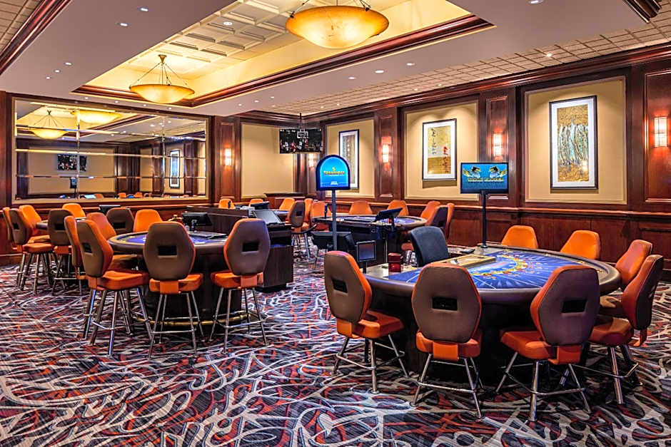 Harrah's Joliet Hotel and Casino - A Caesars Rewards Destination