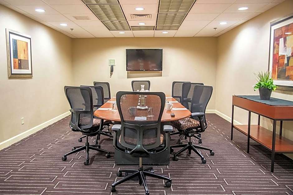 DoubleTree by Hilton Holland