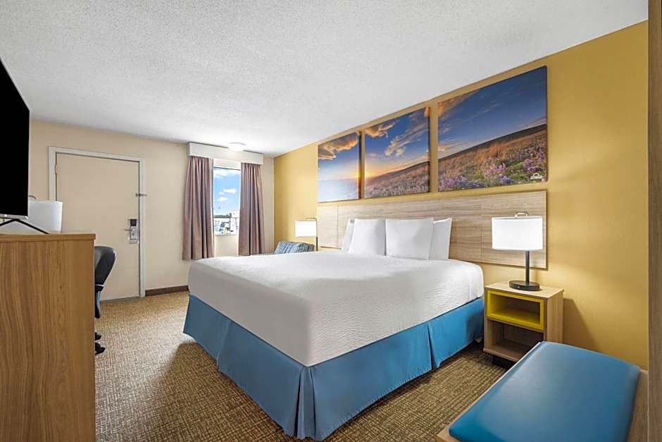 Days Inn by Wyndham Fort Wayne