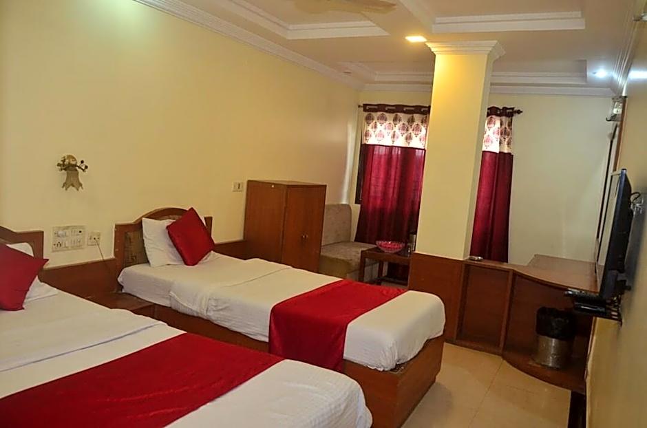 Poonam Hotel
