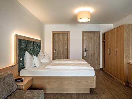 Double Comfort Room with Balcony and Mountain View