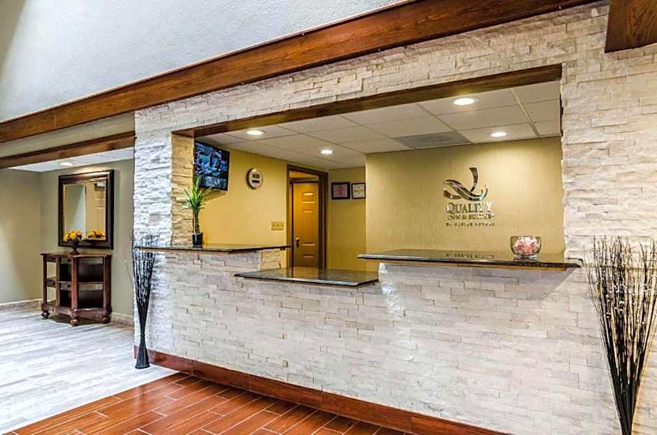 Quality Inn & Suites