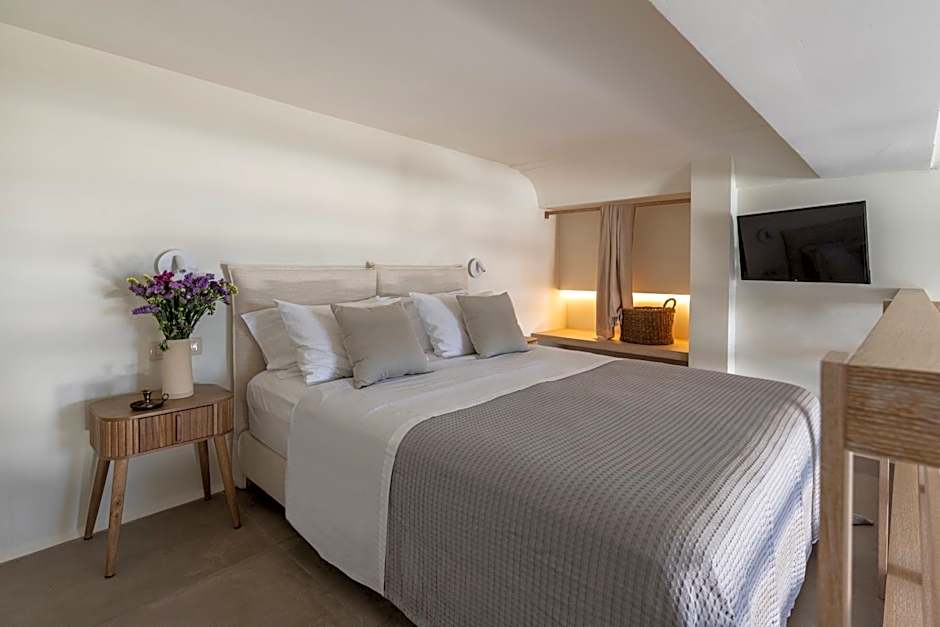 Frescoes Luxury Suites By KB Hospitality