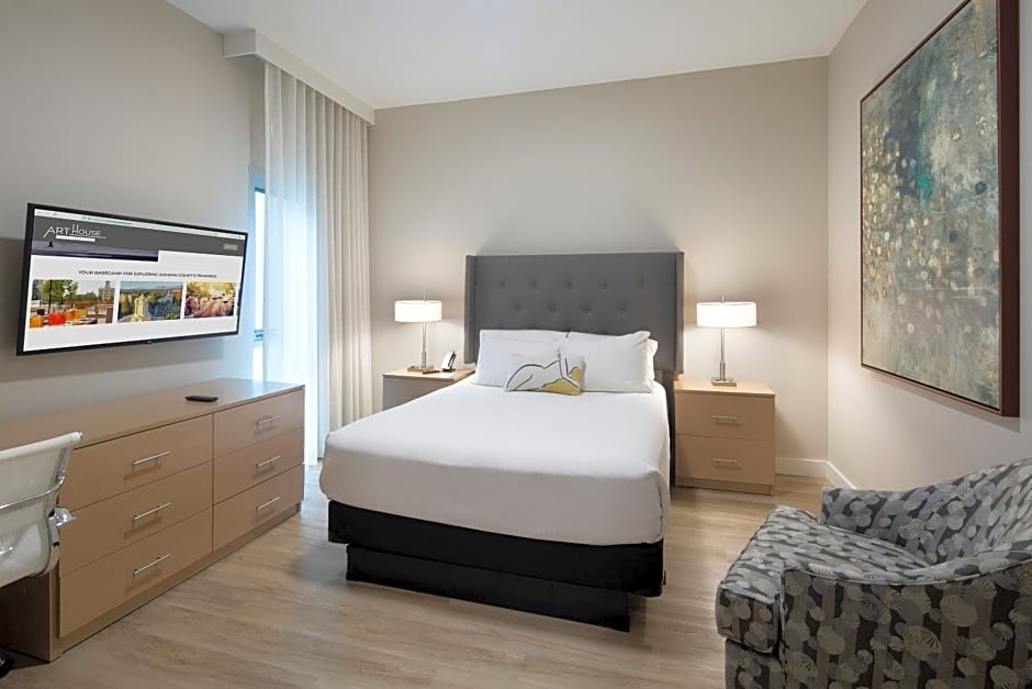 Art House Hotel