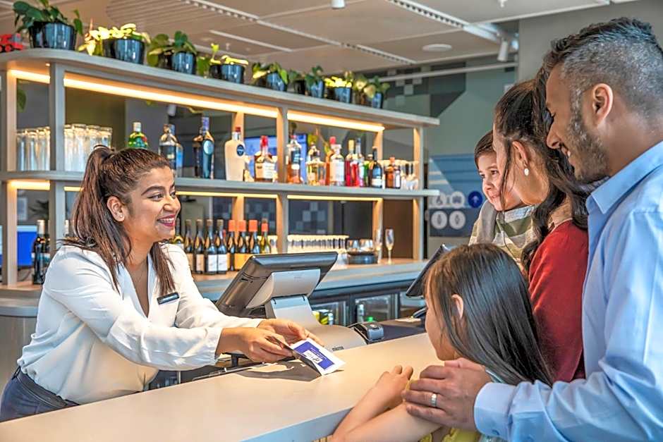 Holiday Inn Express Auckland City Centre By IHG