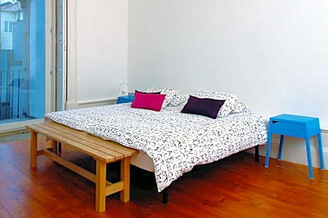 Family Room with Garden View