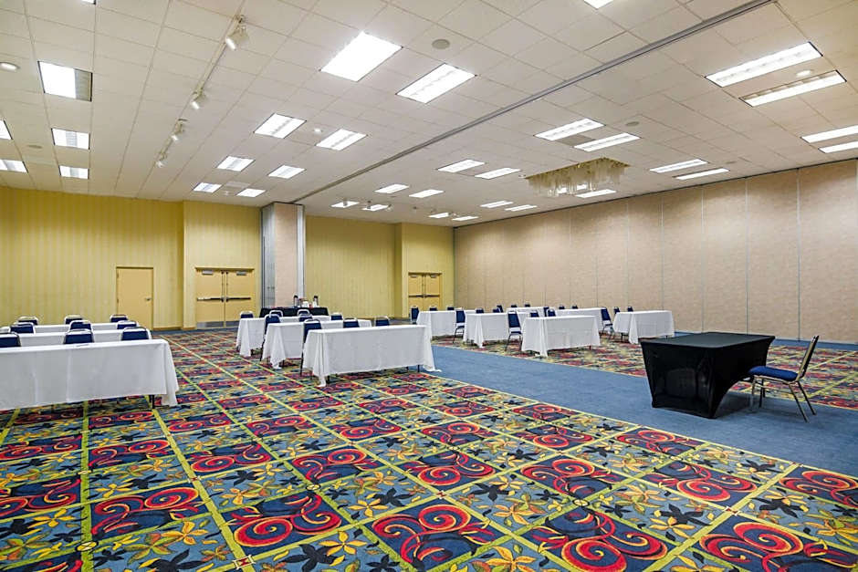 Red Lion Hotel & Conference Center Cheyenne