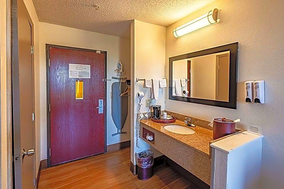 High Point Inn & Suites