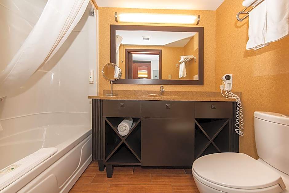 Quality Inn & Suites Val D'Or