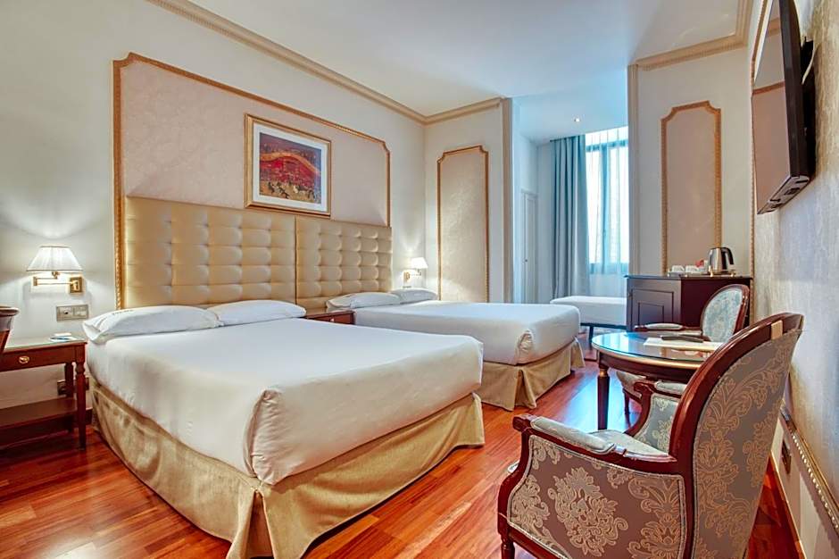 Hotel Roger De Lluria
