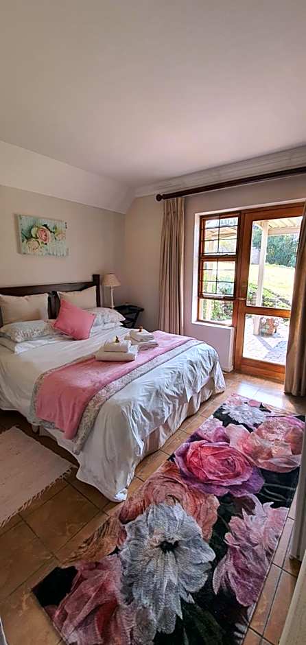 Photo 1 of 6 of Standard Queen Room