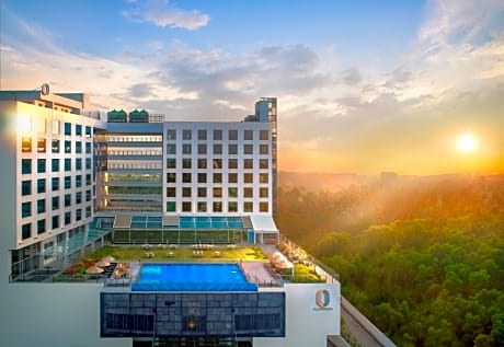 O by Tamara, Trivandrum 