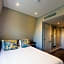 Byron Hotel