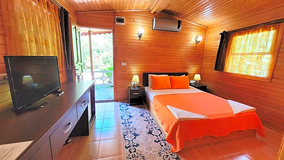 Canada Hotel & Bungalows