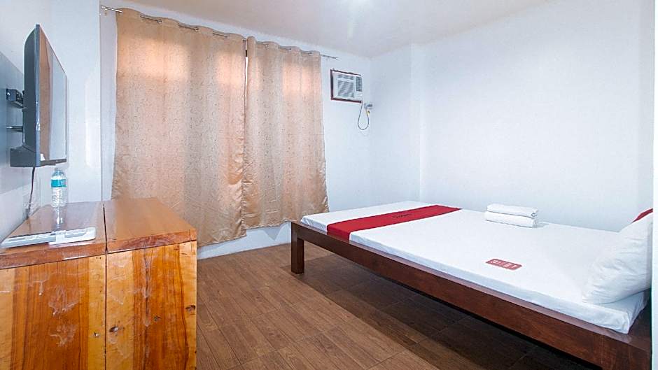 RedDoorz @ Mina's Place 2 Banez Ville Tacloban