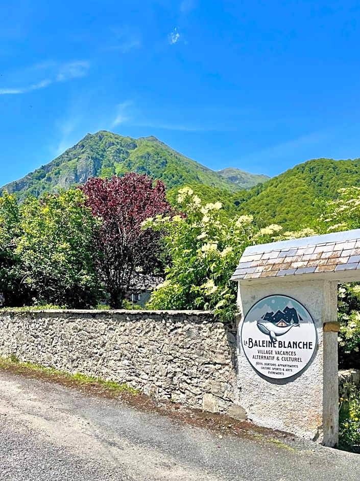 La Baleine Blanche - Hostel