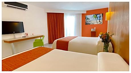 2 Double Beds Room