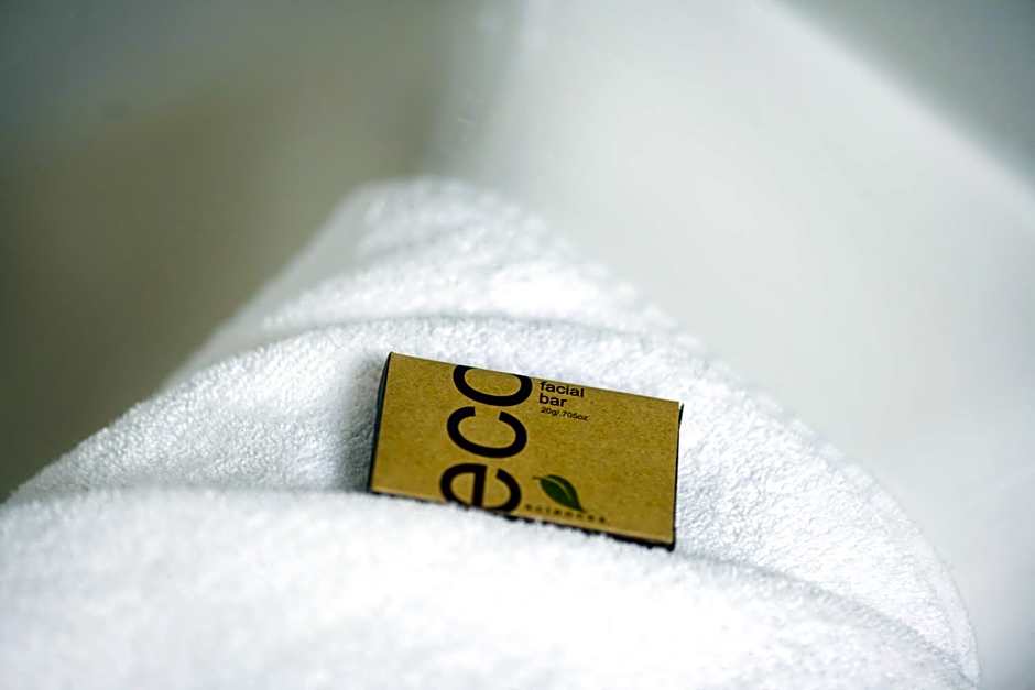 Rosslyn Inn & Suites