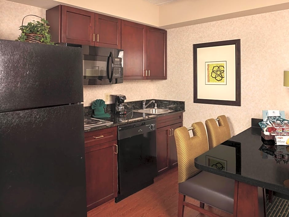 Homewood Suites by Hilton Dallas-Market Center – Dallas, TX