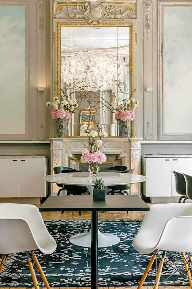 Hotel C2