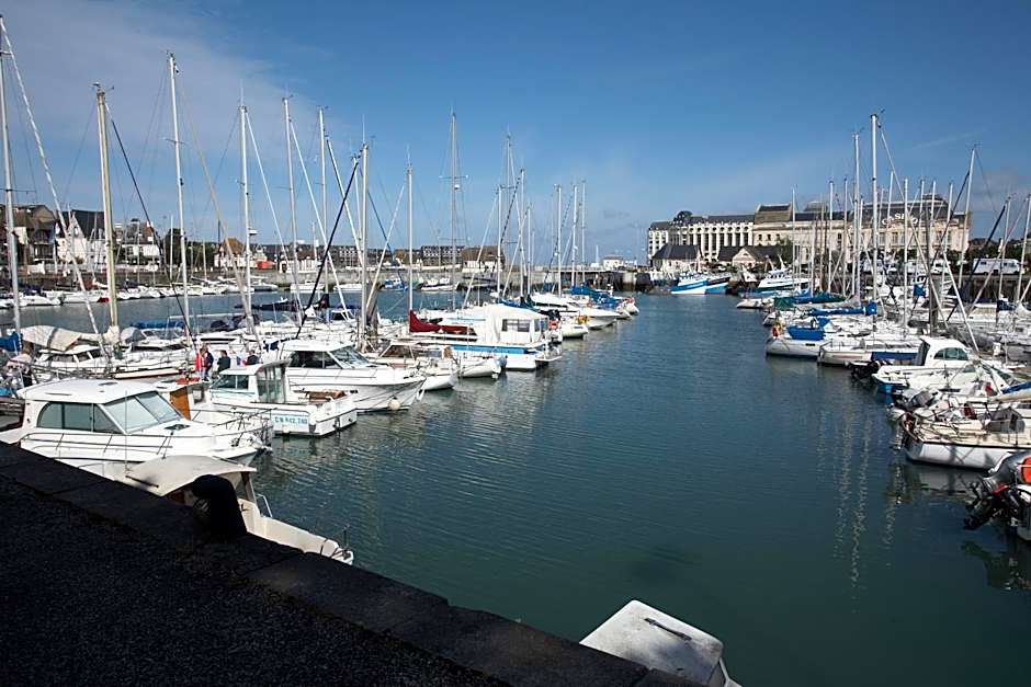 SOWELL RESIDENCES Le Port