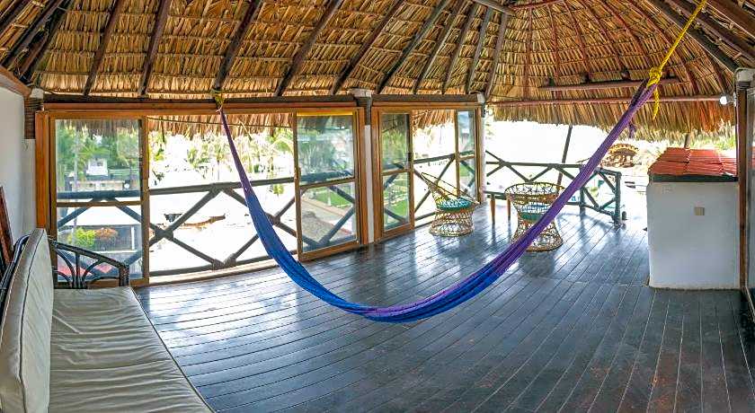 Hotel y Bungalows Acuario