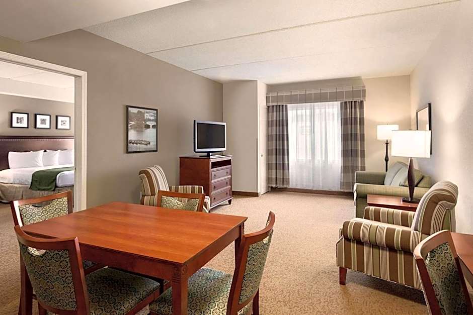 Country Inn & Suites by Radisson, Buffalo South I-90, NY