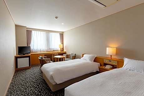 Standard Twin Room with Sofa