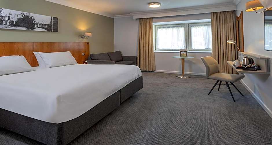 Cambridge Bar Hill Hotel, BW Signature Collection