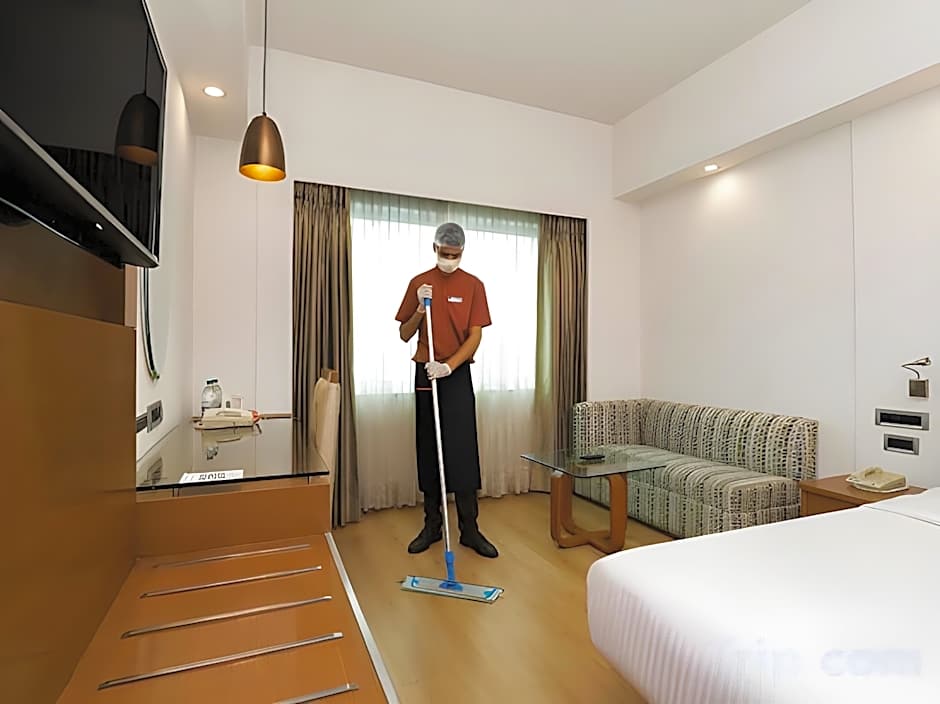 Lemon Tree Hotel Indore