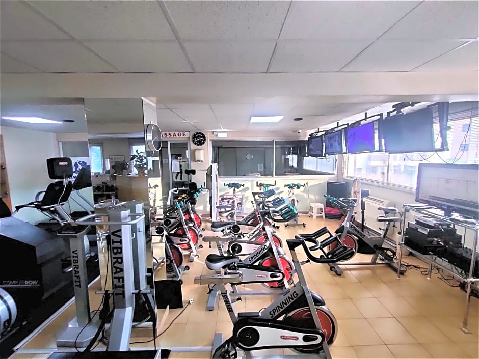 Almond Business Hotel