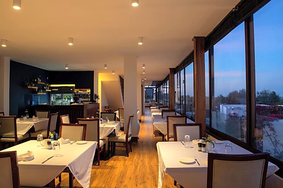 Nungwi Dreams by Mantis