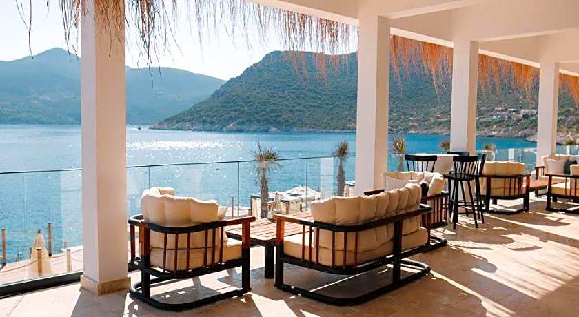 Lures Hotel
