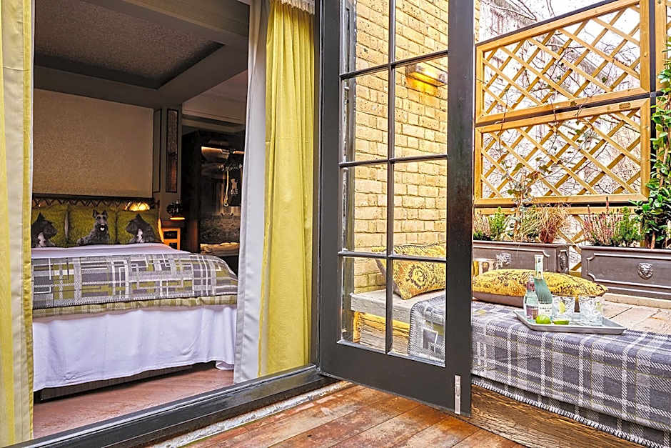 Photo 1 of 4 of Feature, Balcony