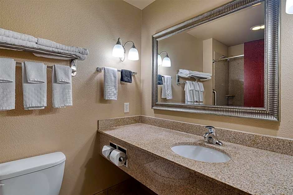 Best Western Shelby Inn & Suites