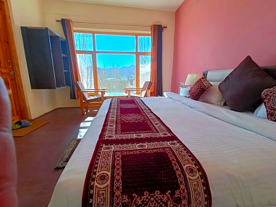 Glacier View Guest House