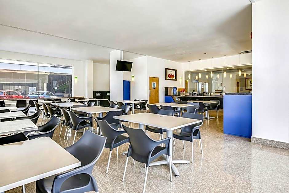 One Guadalajara Periferico Norte